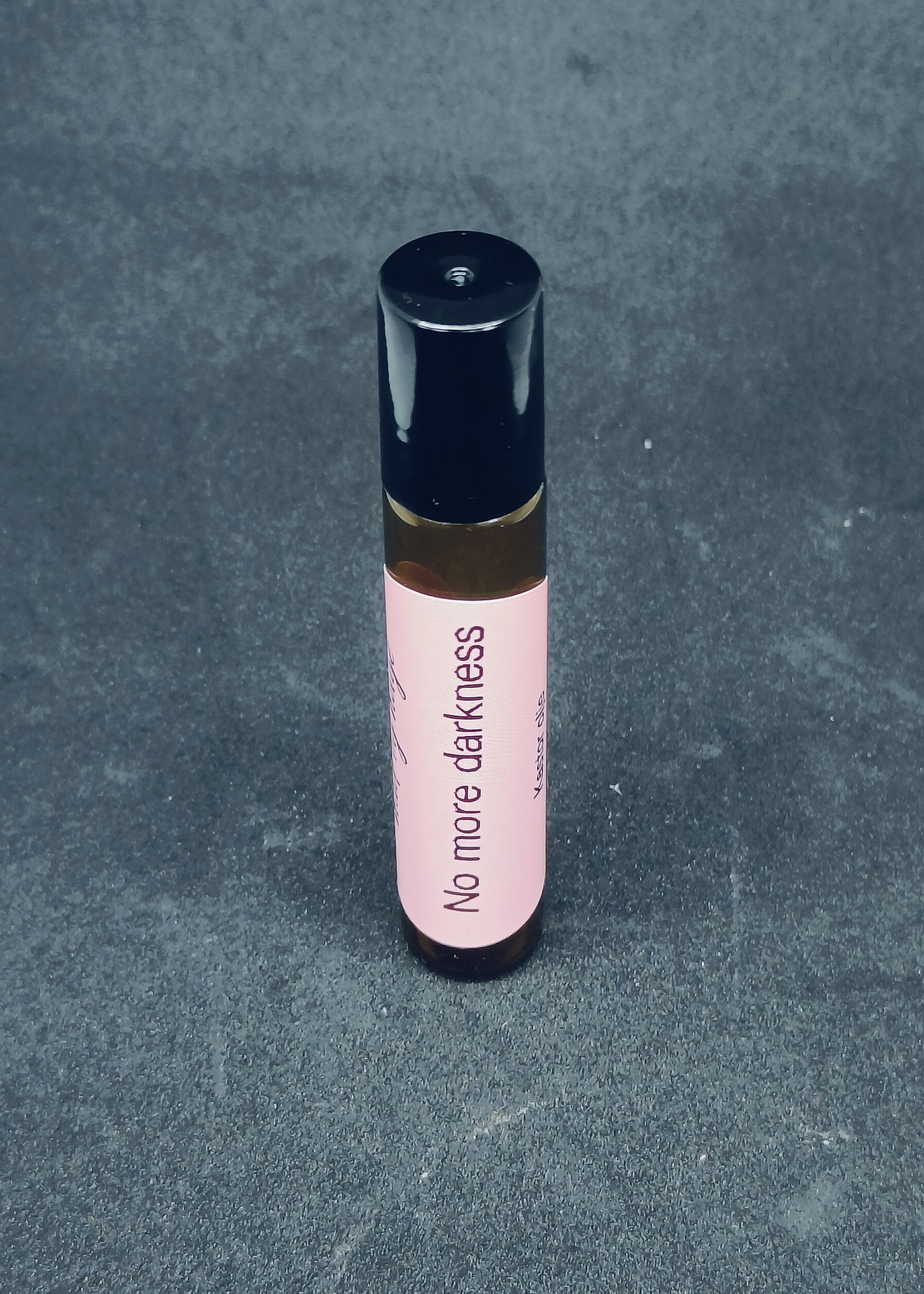 No More Darkness - Roll-on under øye olje mot mørke ringer